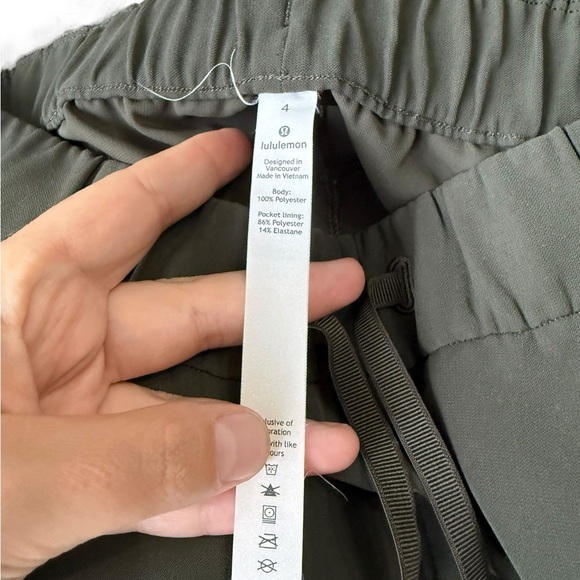 Lululemon On The Fly Luxstreme 27” High Rise Dark Olive Pant W5BLPS SZ 4 - Picture 5 of 6